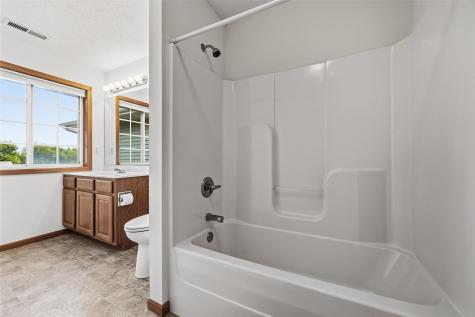 2535 Greenway Court Marion IA 52302