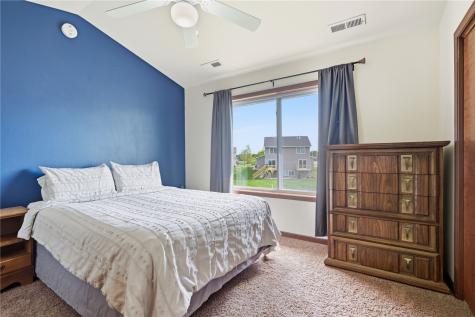 3104 Blackberry Circle SW Cedar Rapids IA 52404