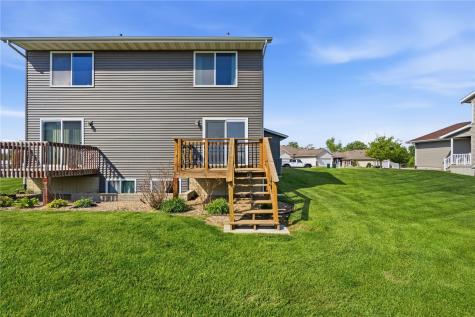 3104 Blackberry Circle SW Cedar Rapids IA 52404