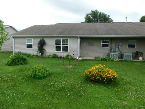 508 E Preston Street Stanwood IA 52337
