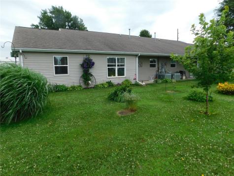 508 E Preston Street Stanwood IA 52337
