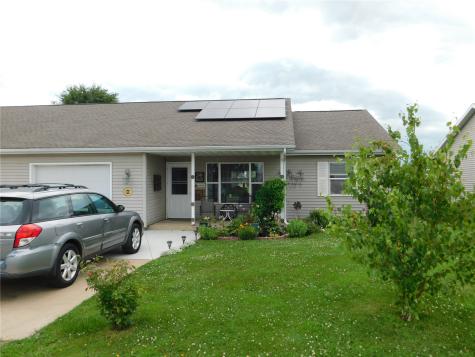 508 E Preston Street Stanwood IA 52337