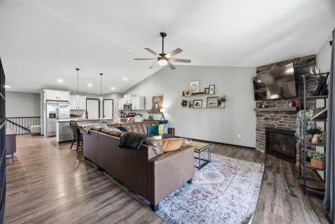 1410 Legend Drive Tiffin IA 52340