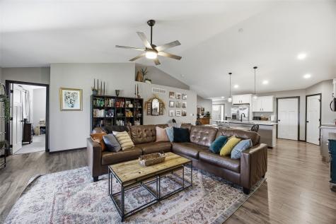 1410 Legend Drive Tiffin IA 52340
