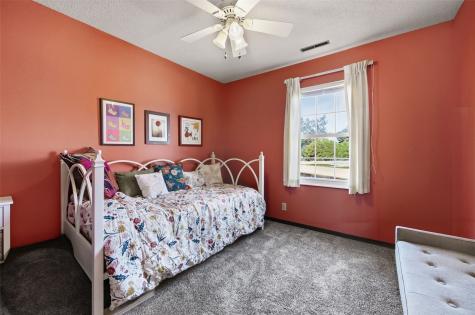 6106 Greenbriar Lane SW Cedar Rapids IA 52404