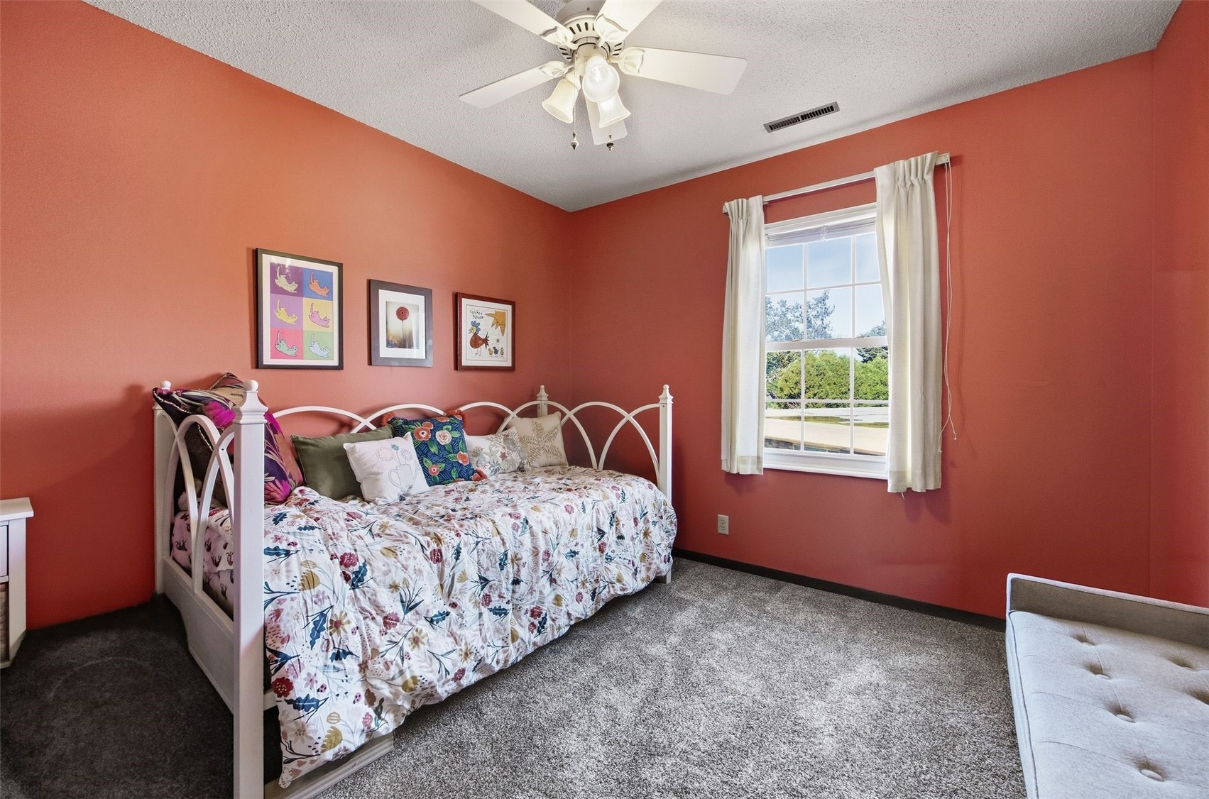 6106 Greenbriar Lane SW Cedar Rapids IA 52404