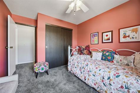 6106 Greenbriar Lane SW Cedar Rapids IA 52404