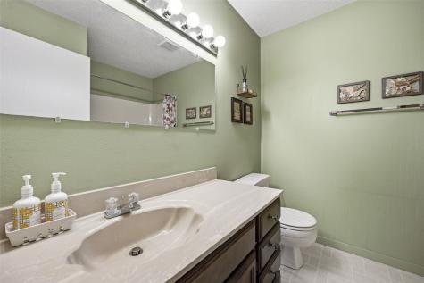 6106 Greenbriar Lane SW Cedar Rapids IA 52404