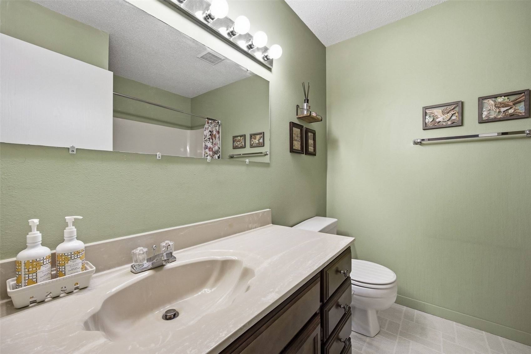 6106 Greenbriar Lane SW Cedar Rapids IA 52404
