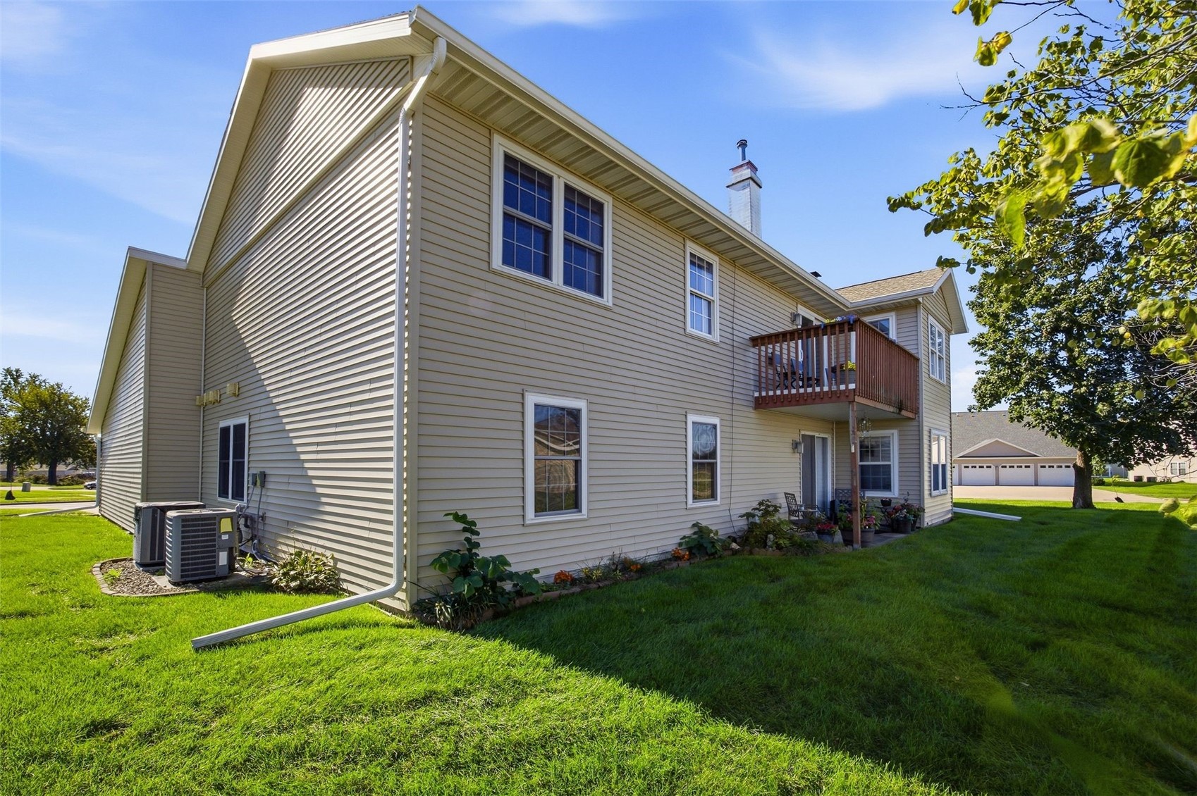 6106 Greenbriar Lane SW Cedar Rapids IA 52404
