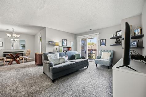 6106 Greenbriar Lane SW Cedar Rapids IA 52404
