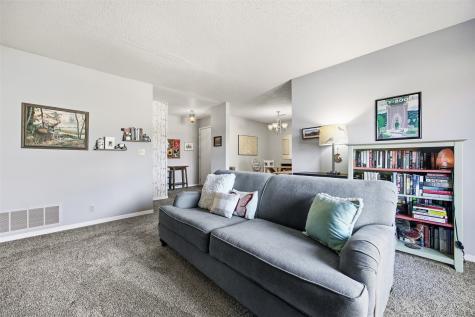 6106 Greenbriar Lane SW Cedar Rapids IA 52404