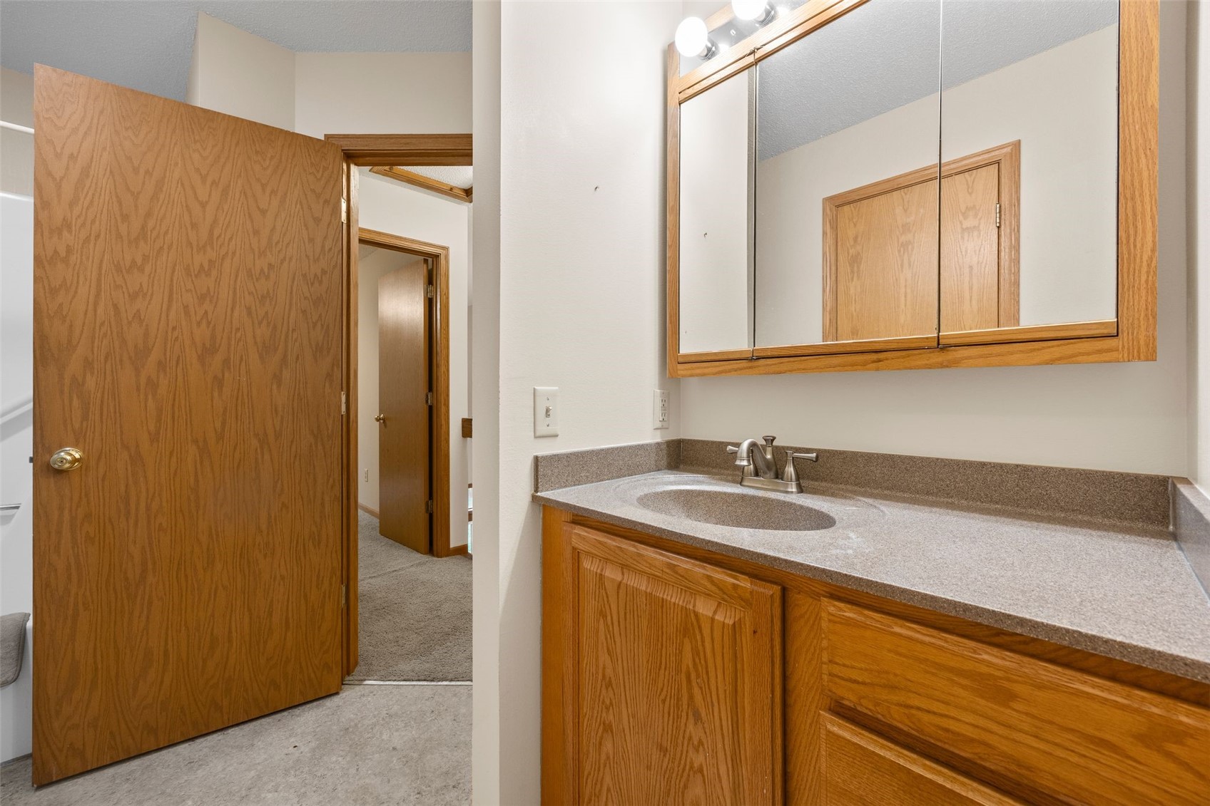 909 Dover Street Iowa City IA 52245