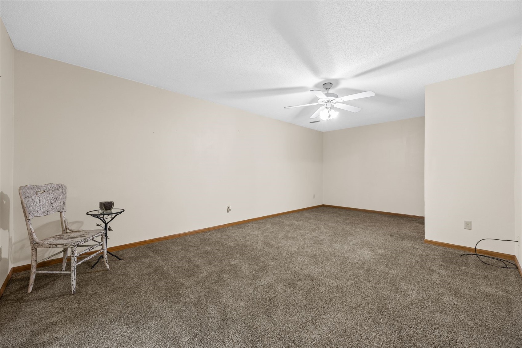909 Dover Street Iowa City IA 52245