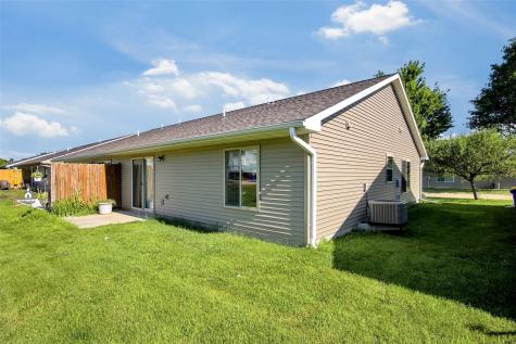 1495 Jaylen Lane North Liberty IA 52317
