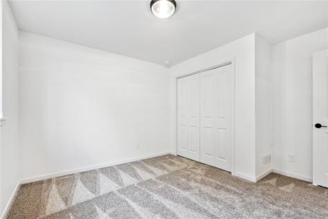 642 Maclan Court Iowa City IA 52246