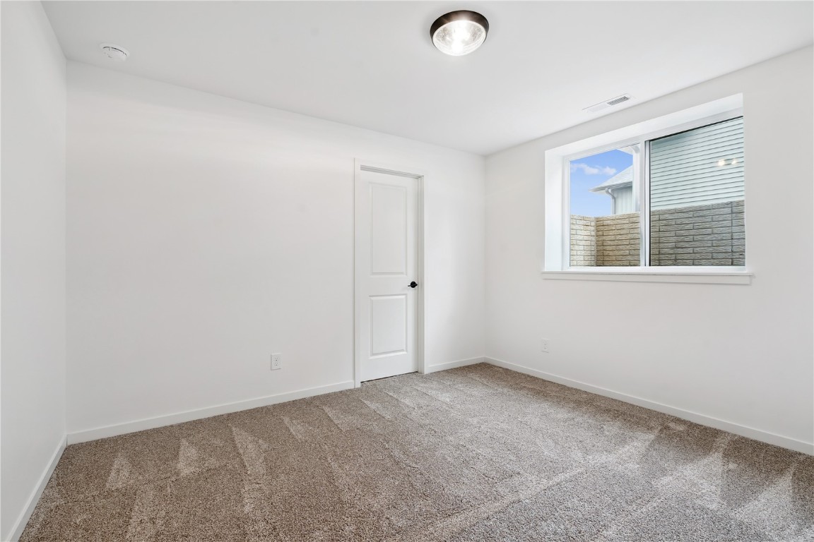 642 Maclan Court Iowa City IA 52246