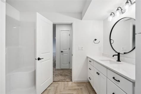 642 Maclan Court Iowa City IA 52246