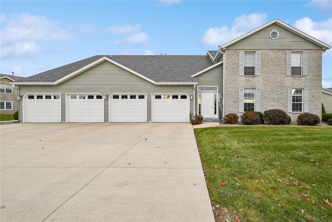 6305 Greenbriar Lane SW Cedar Rapids IA 52404