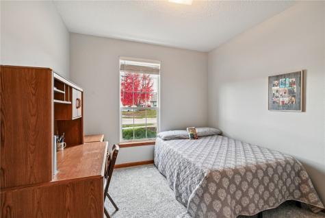 6305 Greenbriar Lane SW Cedar Rapids IA 52404