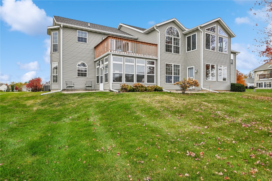 6305 Greenbriar Lane SW Cedar Rapids IA 52404