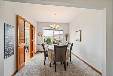 6305 Greenbriar Lane SW Cedar Rapids IA 52404