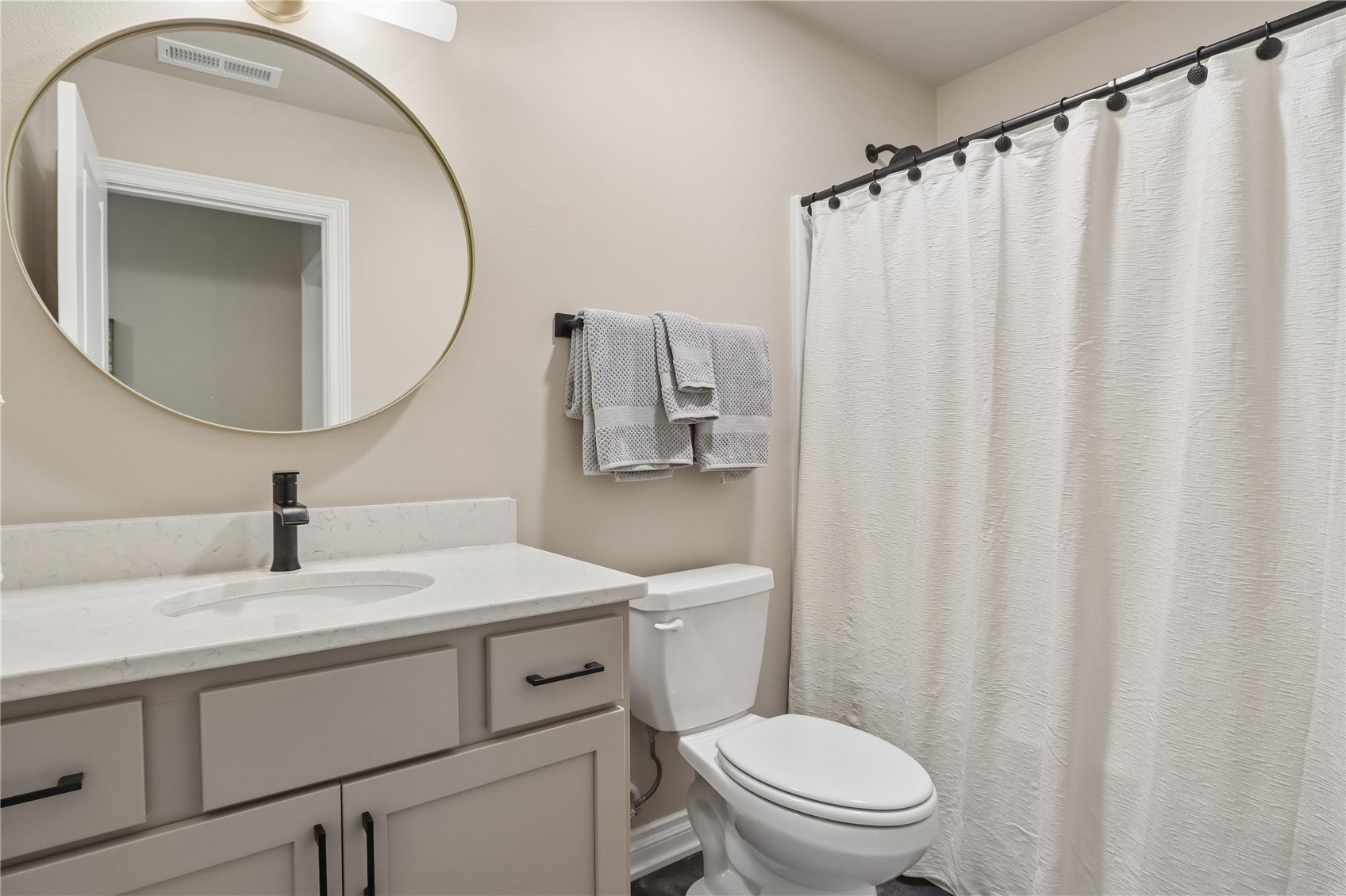 1030 Highland Trail Solon IA 52333