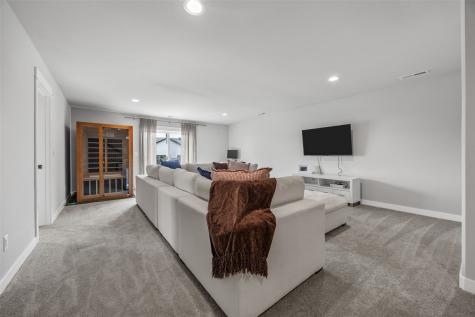 1277 Berkshire Lane North Liberty IA 52317