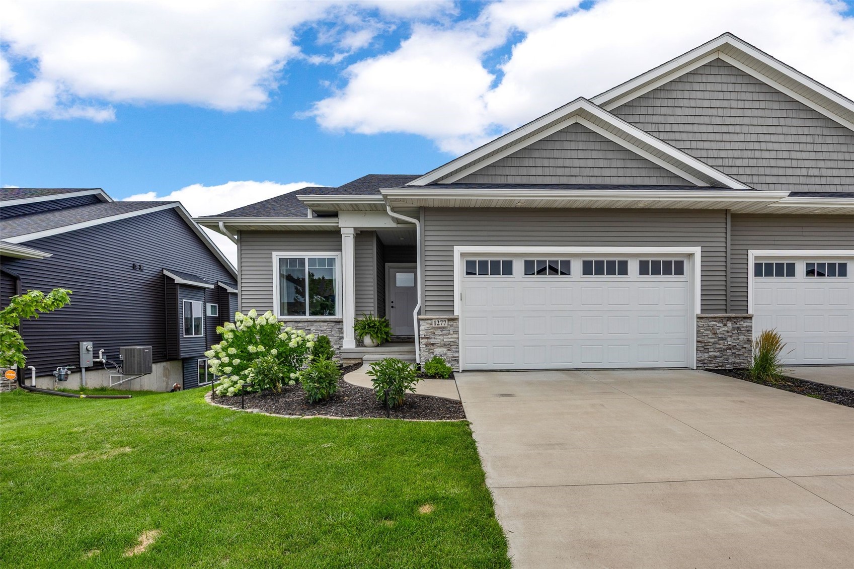1277 Berkshire Lane North Liberty IA 52317