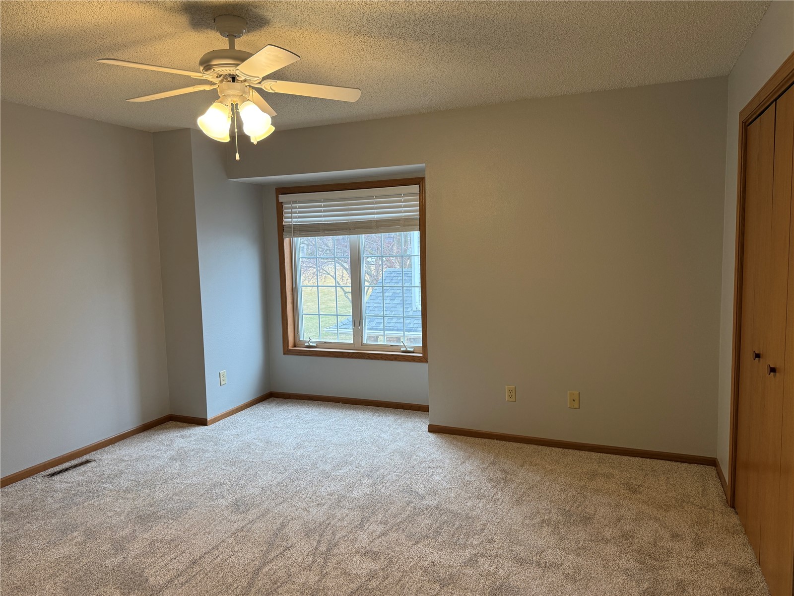 1905 Earl Road Iowa City IA 52246