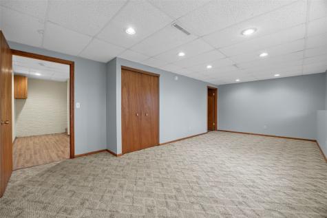 4590 Snowgoose Court Marion IA 52302