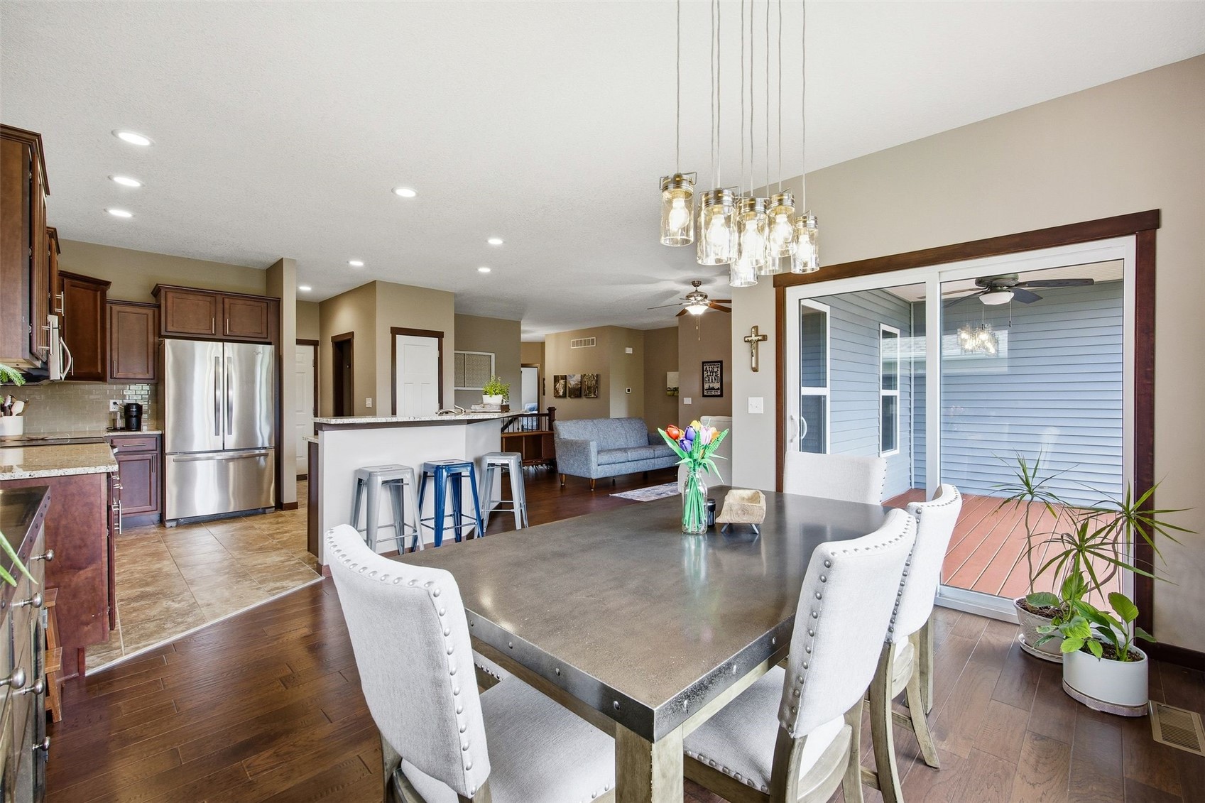 513 Majestic Oak Solon IA 52333