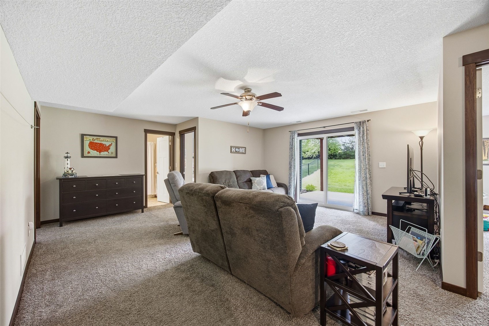 513 Majestic Oak Solon IA 52333