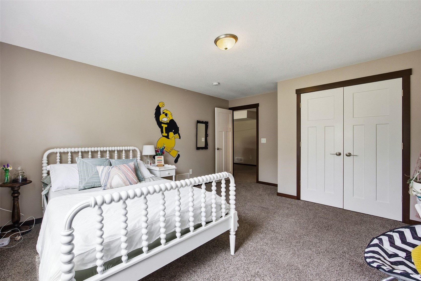 513 Majestic Oak Solon IA 52333