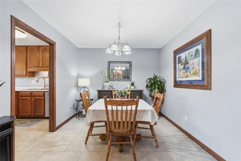 4320 Westchester Drive NE Cedar Rapids IA 52402