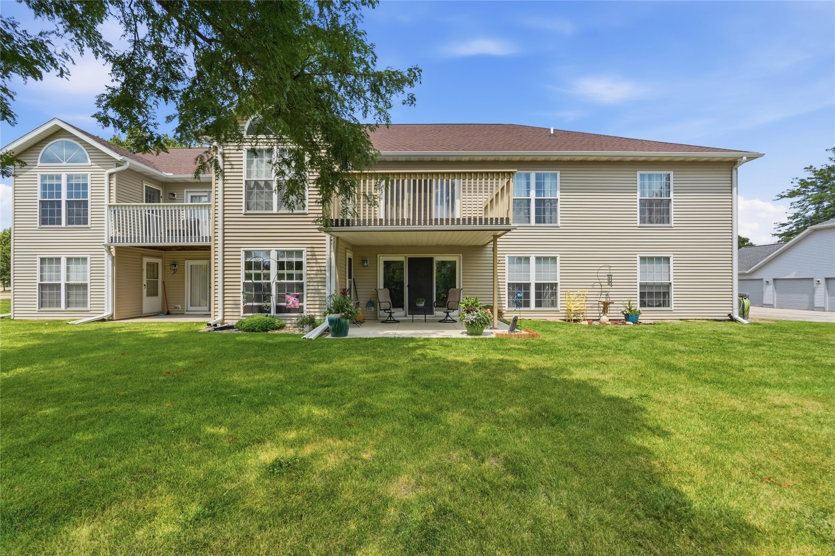 4320 Westchester Drive NE Cedar Rapids IA 52402