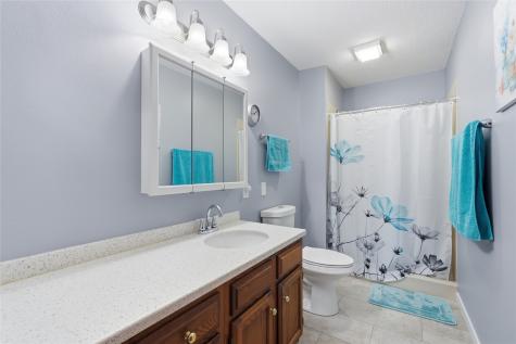 4320 Westchester Drive NE Cedar Rapids IA 52402