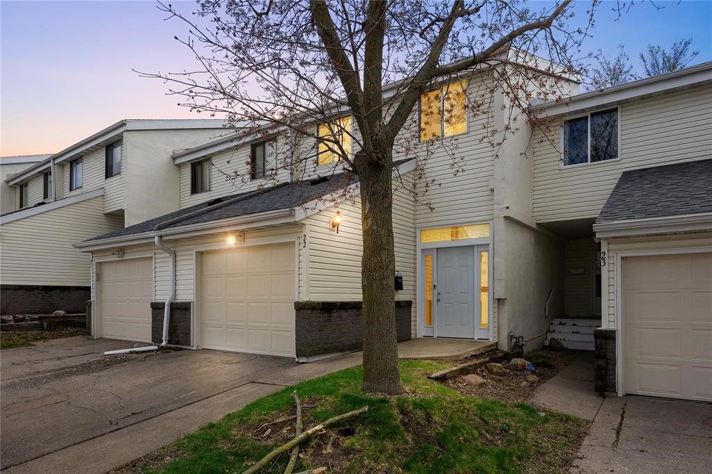 51 29th Avenue Drive SW Cedar Rapids IA 52404