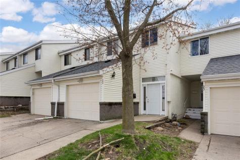 51 29th Ave Drive SW Cedar Rapids IA 52404