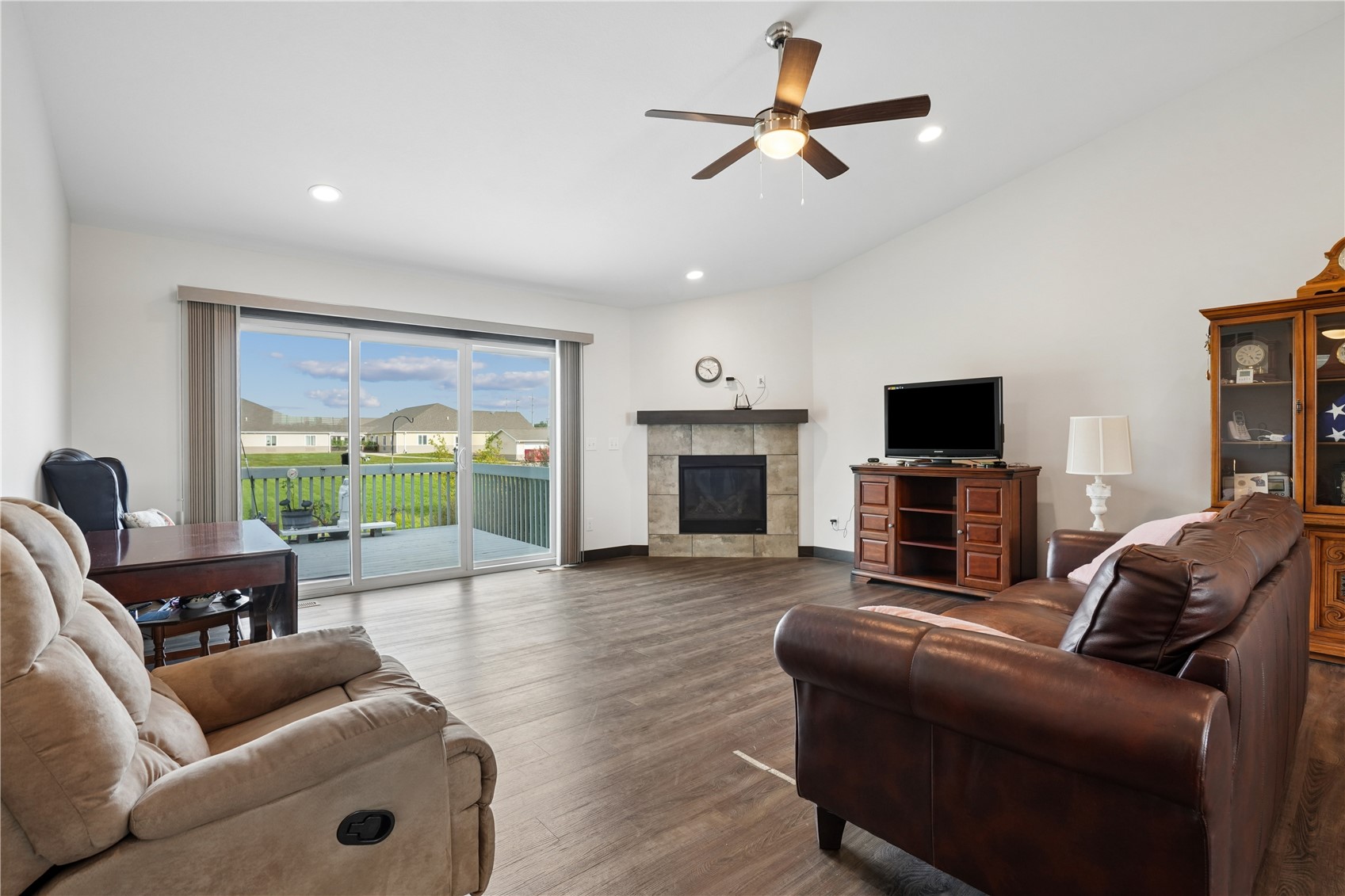 850 Rogers Street Robins IA 52328