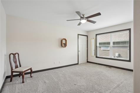 850 Rogers Street Robins IA 52328