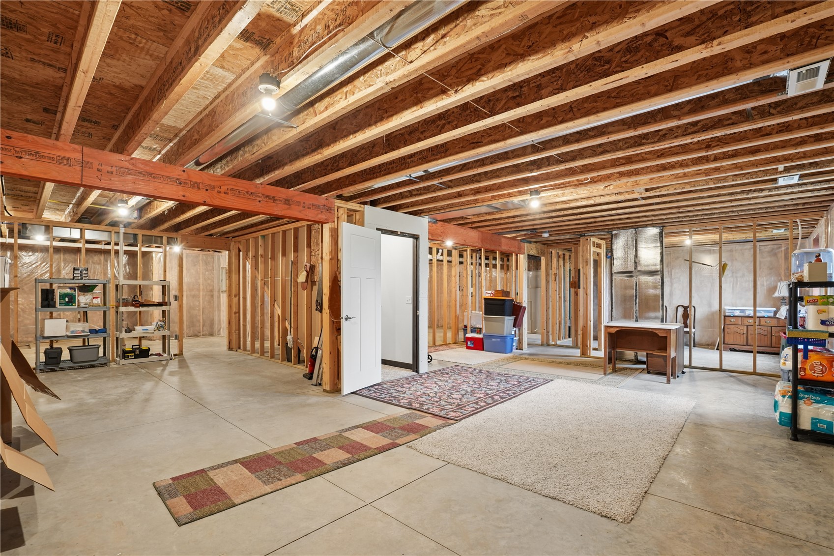 850 Rogers Street Robins IA 52328