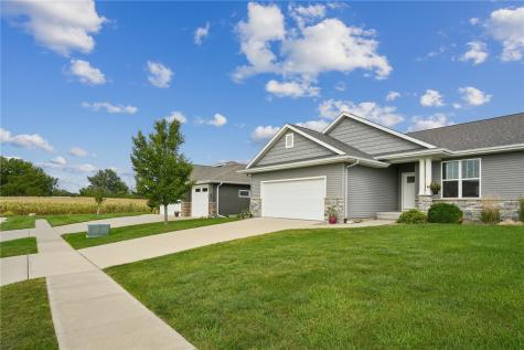 850 Rogers Street Robins IA 52328