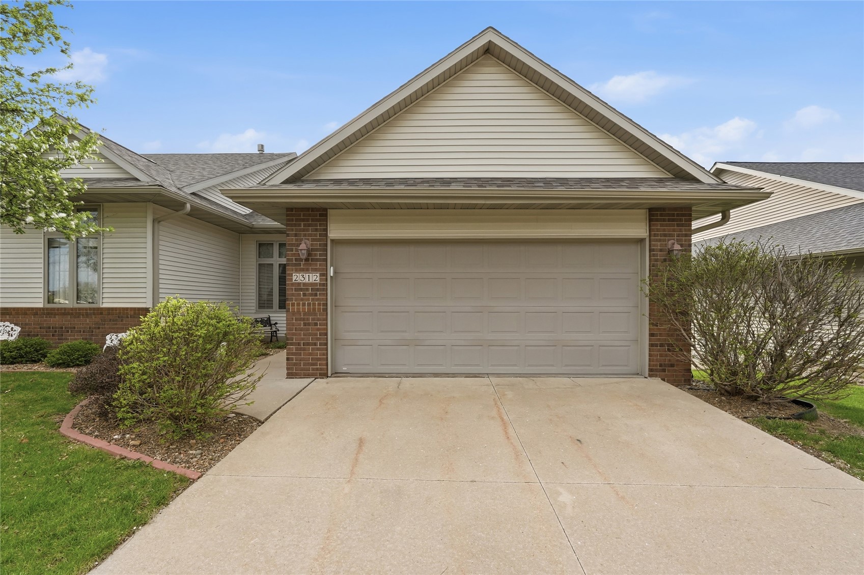2312 Belmont Drive Coralville IA 52241