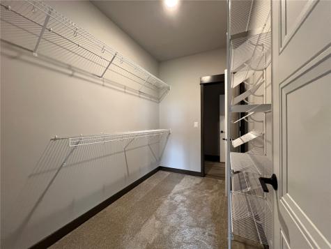 1296 Berkshire Lane North Liberty IA 52317