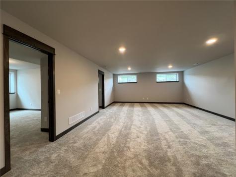 1296 Berkshire Lane North Liberty IA 52317