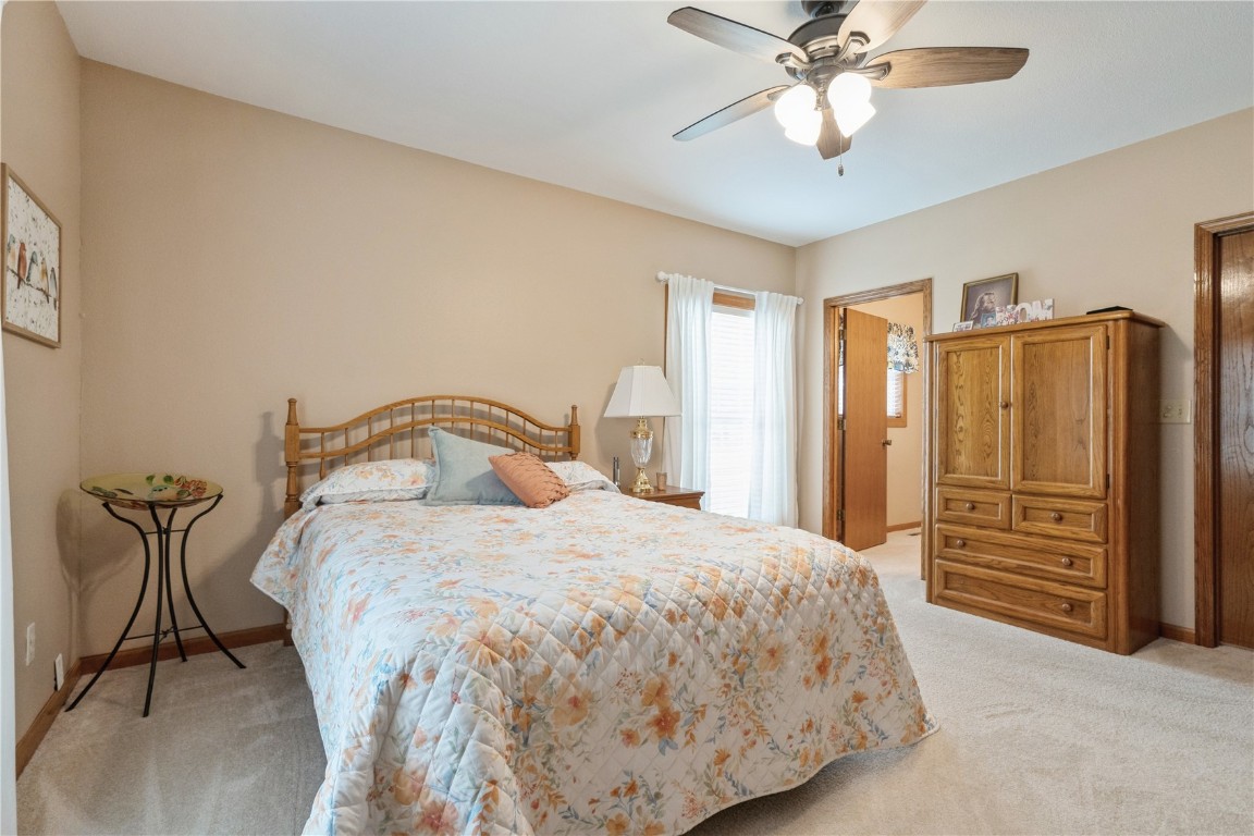 4555 Westchester Drive NE Cedar Rapids IA 52402