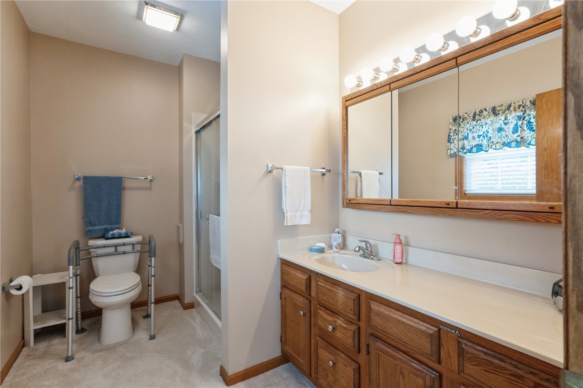 4555 Westchester Drive NE Cedar Rapids IA 52402