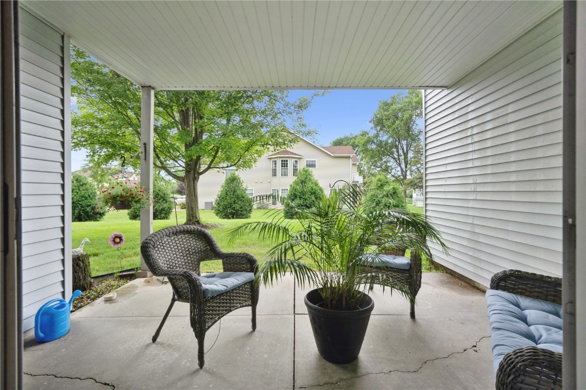 4555 Westchester Drive NE Cedar Rapids IA 52402