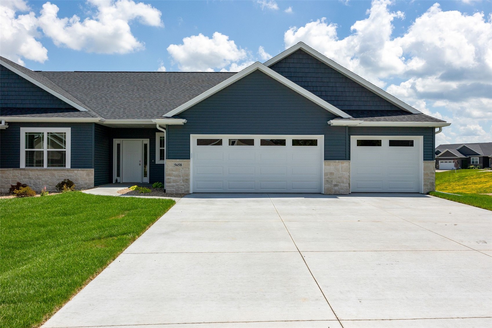 5658 Meadow Grass Circle SE Cedar Rapids IA 52403
